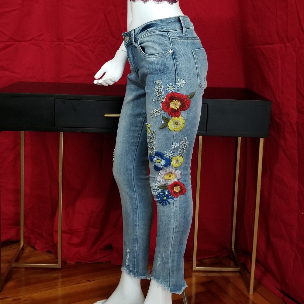 Indigo rein embroidered ankle Jean